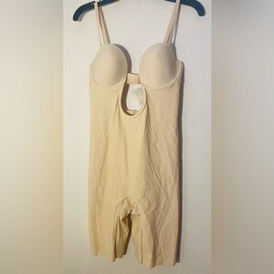 SKIMS Small Deep Plunge Shapewear Mid Thigh Bodysuit in Sand